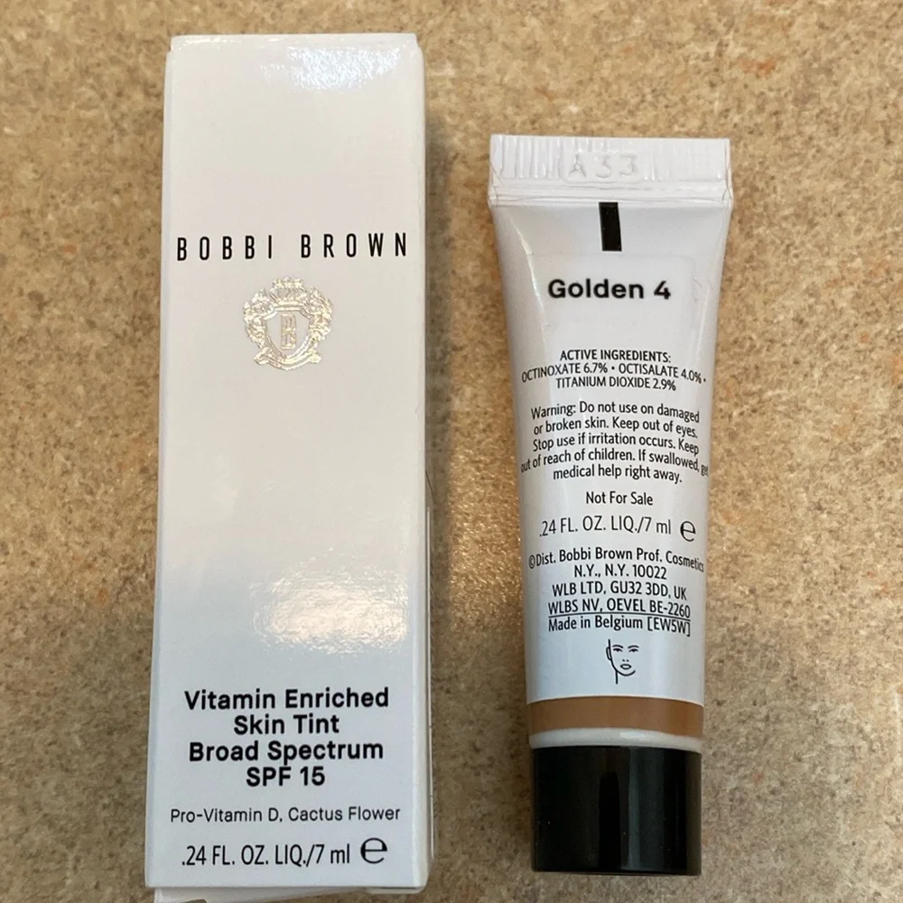 NIB Bobbi Brown Vitamin Enriched Skin Tint SPF 15